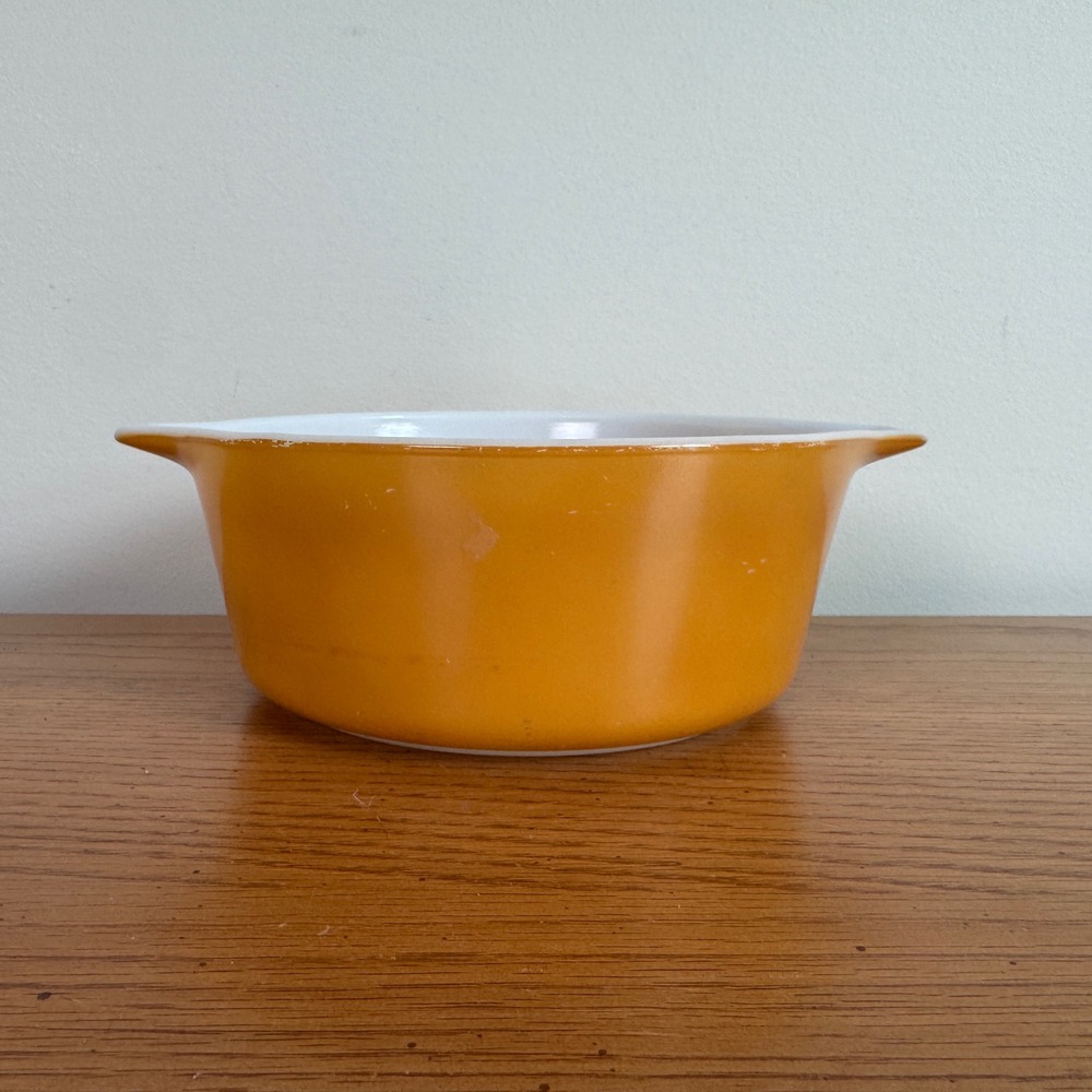 Pyrex 1.5‎ Pint Round Casserole Dish Orange Ovenware Vintage